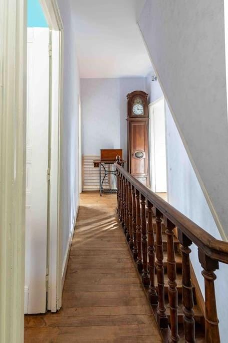 Chez Dalmasou Maison 120 m2 jardin terrasse 3 chambres wifi parking centre village House in Occitanie