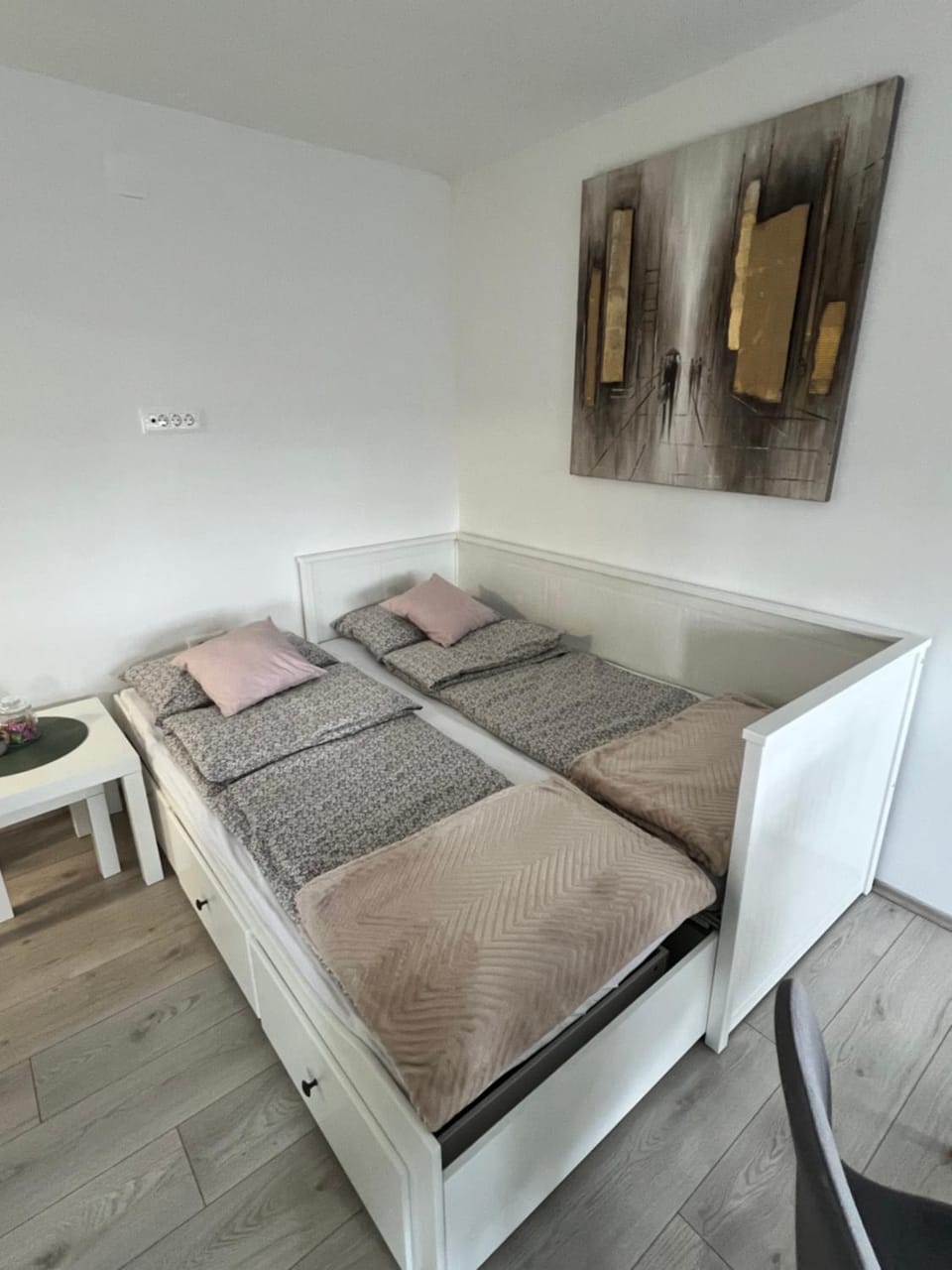 Apartman L, SELF CHECK IN, FREE PARKING Apartment in Slovenia