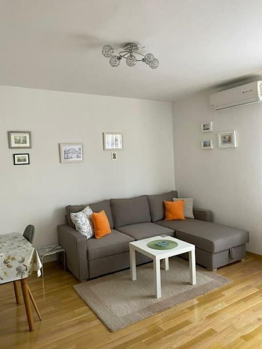 Apartment Lomea NADA Apartment in City of Zagreb