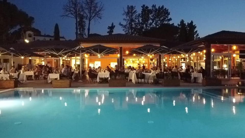 Restaurant/places to eat, Restaurant/places to eat, Lounge or bar, Swimming pool, Open Air Bath