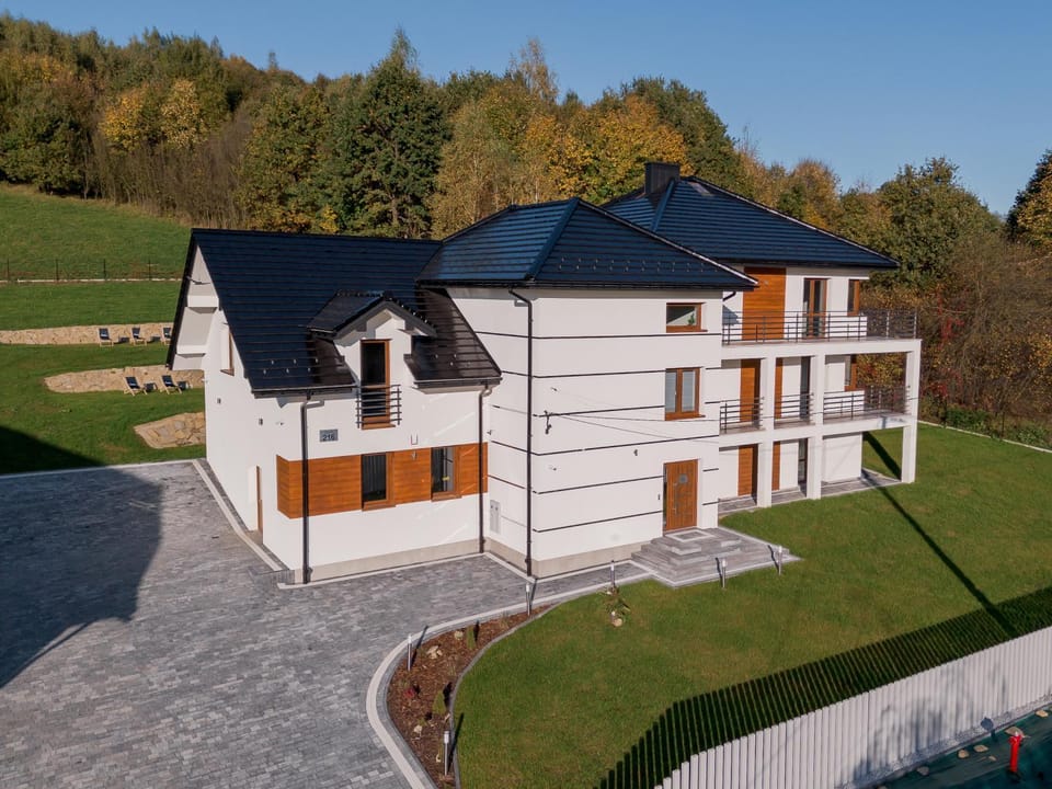 Property building, Day, Natural landscape