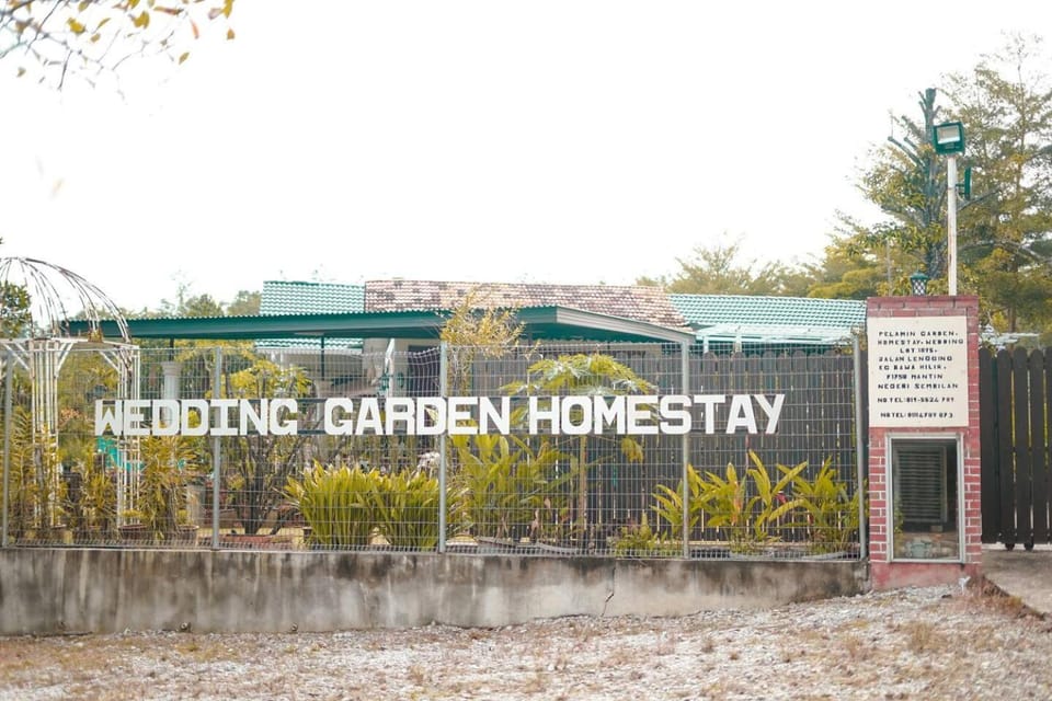 Property logo or sign, Street view