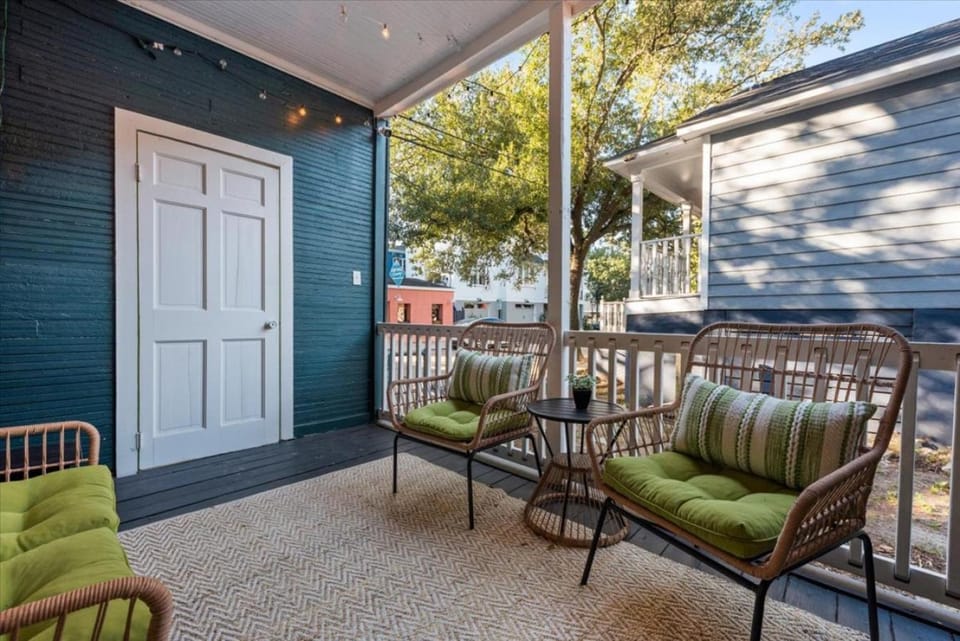 Cooper River Cottage House in Charleston