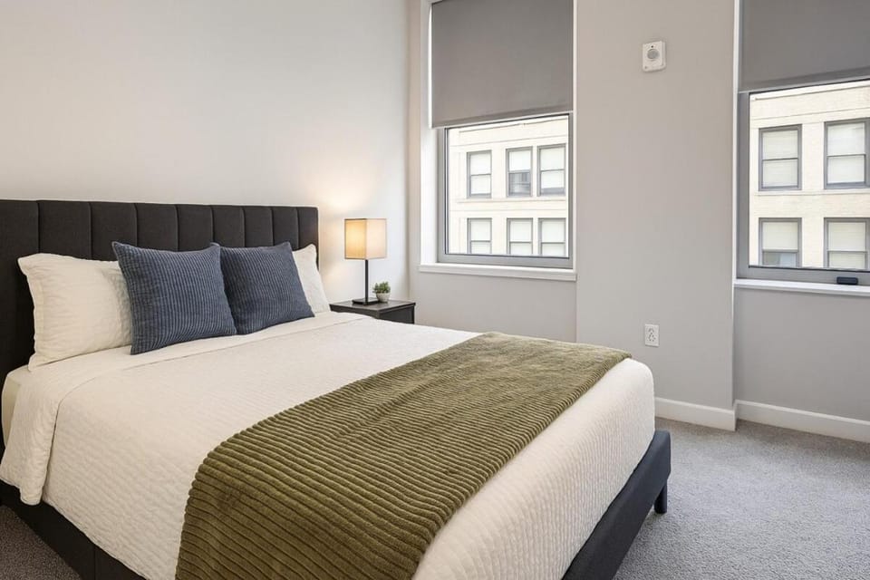 Dwntwn Sq Stadium, Casino, R&R HoF, Clinic, CSU Apartment in Cleveland Heights