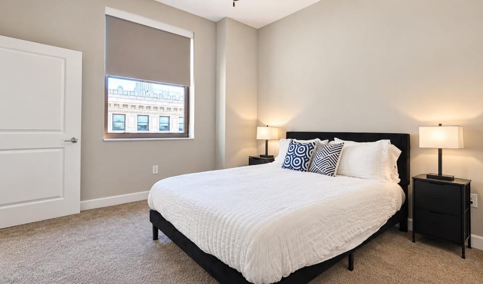 Bed, Bedroom, City view