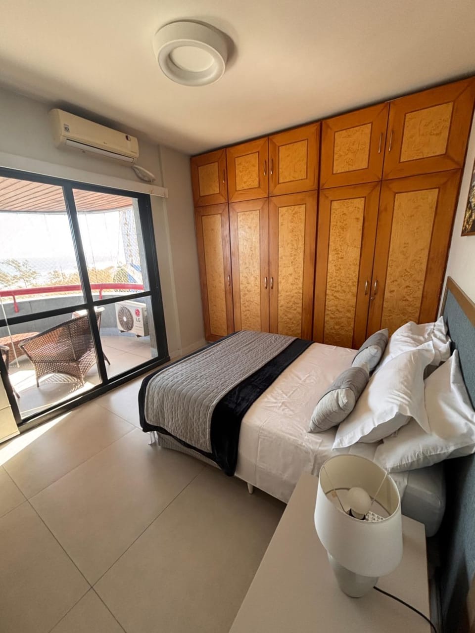 Bedroom, wardrobe, air conditioner