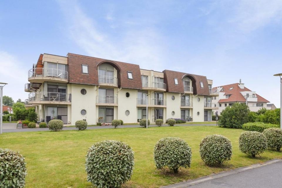 Property building, Garden, Garden view