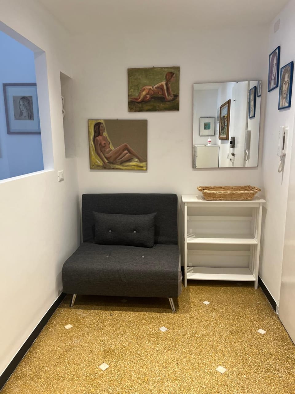 Seating area