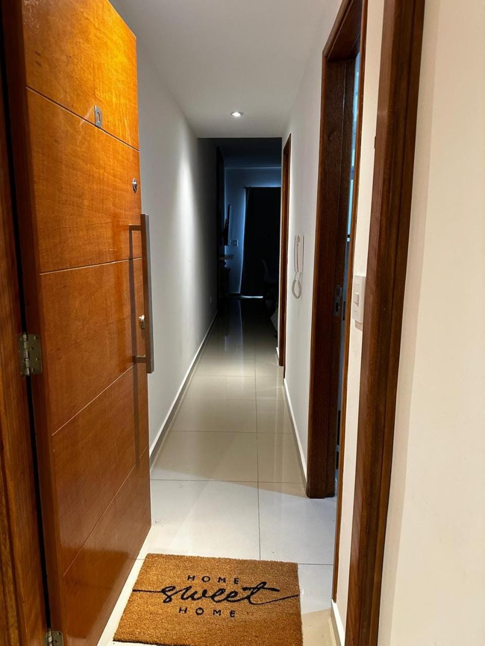TEMPO Departamento impecable La Plata Céntrico Plaza Belgrano y cerca ESTADIO UNICO Estacionamiento propio Apartment in La Plata