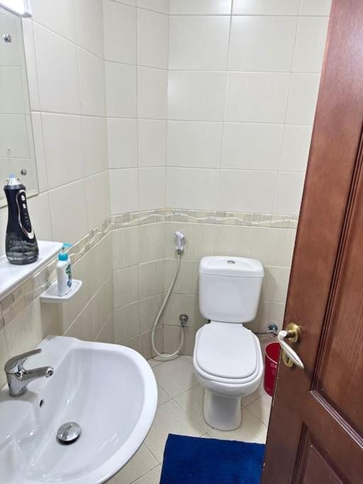 Toilet, bidet