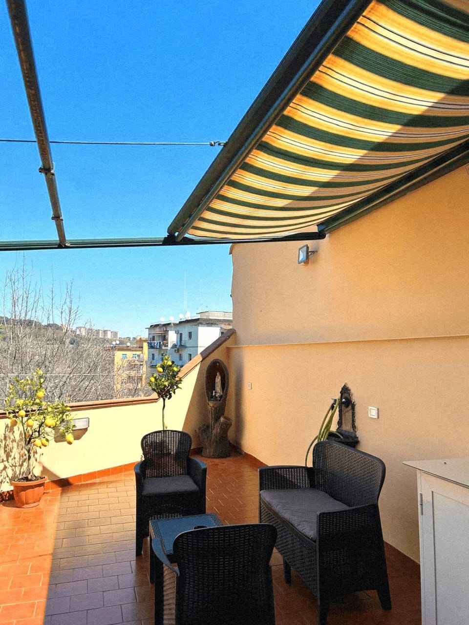Bird's eye view, Balcony/Terrace, Quiet street view