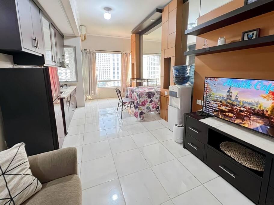 Cozy 2BR Sudirman Apt with Pool, Wi-Fi, & Netflix by 2ndHome Apartment in South Jakarta City