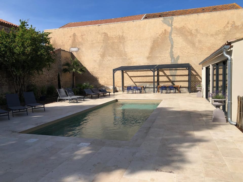Balcony/Terrace, Swimming pool