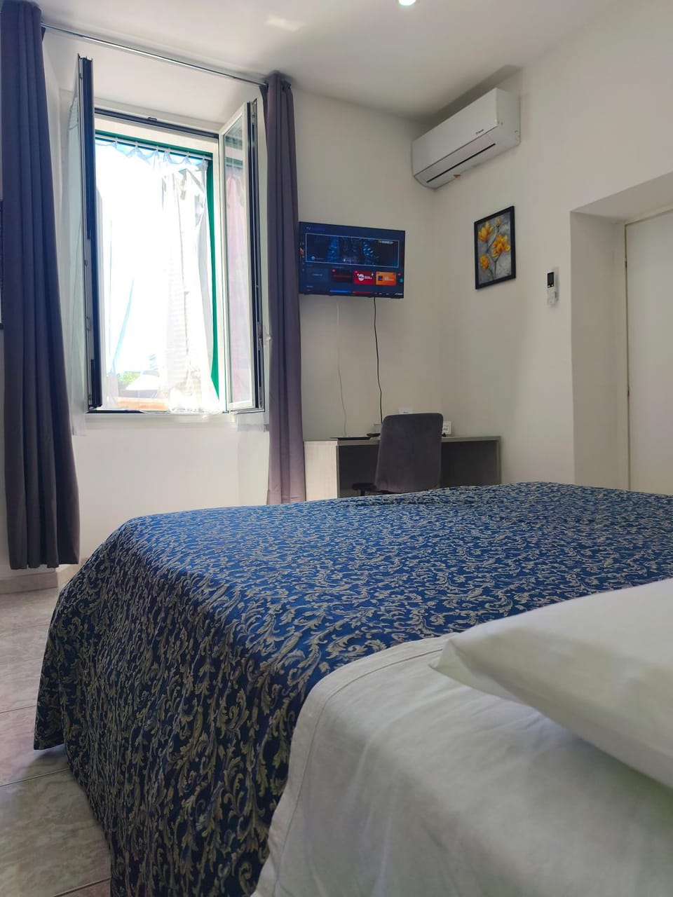 TV and multimedia, Bedroom