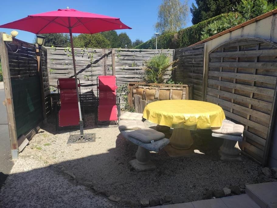 Gîte paisible en bord de lac House in Auvergne-Rhône-Alpes