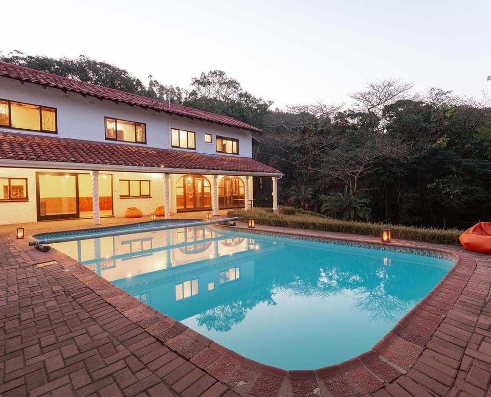 Pool view, Swimming pool, Swimming pool