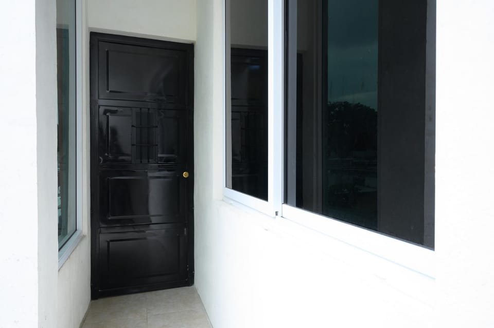 Apartamento Petenchel, por Aeropuerto Flores Peten 2 Apartment in Guatemala