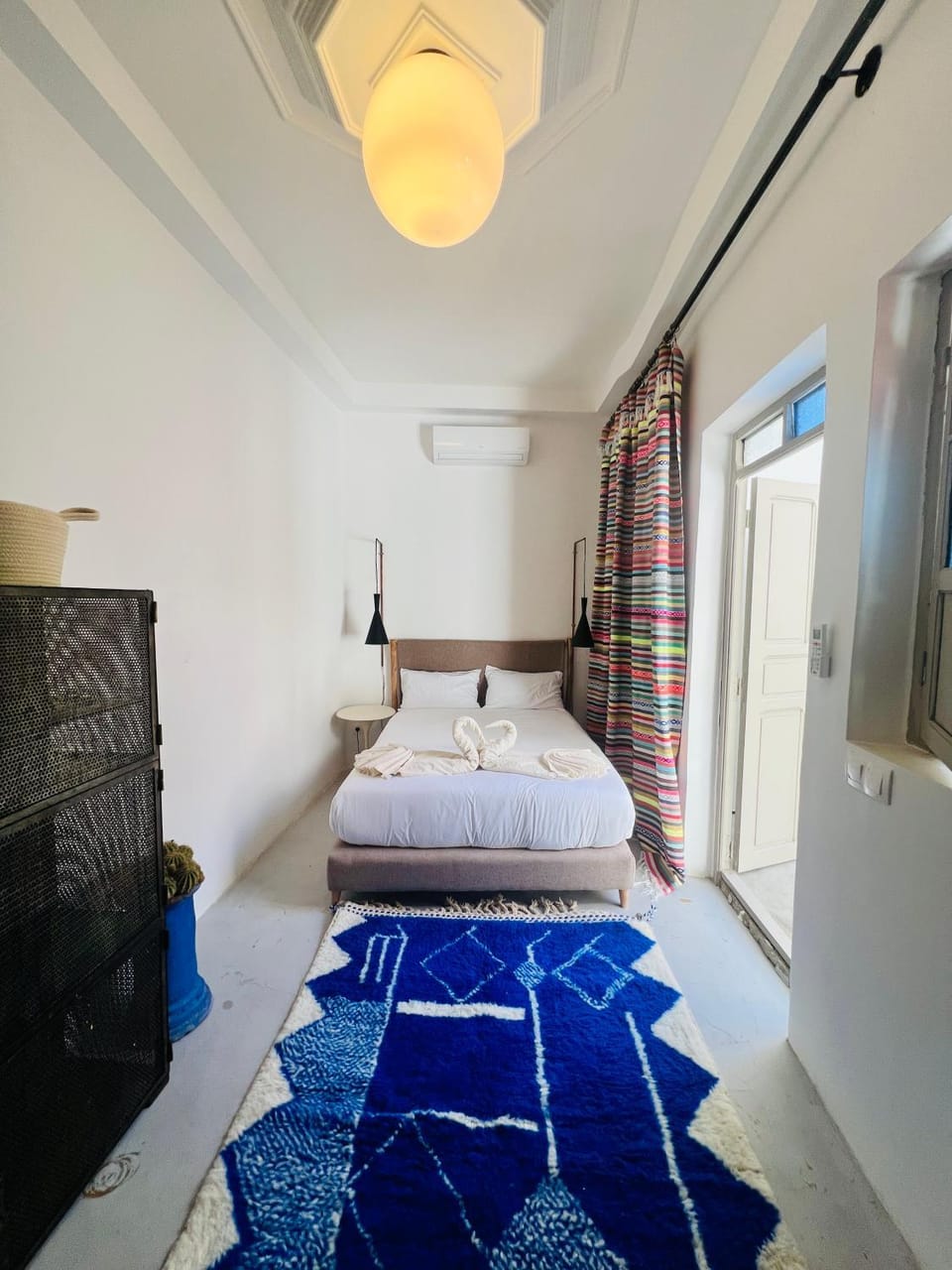 Bed, Photo of the whole room, Bedroom, towels, wardrobe, air conditioner