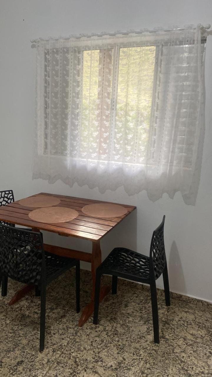 Chalé confortável na Chácara filhos da terra Apartment in State of São Paulo
