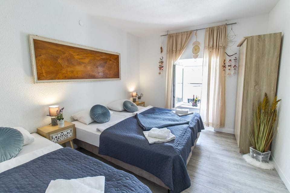 Apartments Coli app Afrodita & Antonia & Veronika Apartment in Primorje-Gorski Kotar County