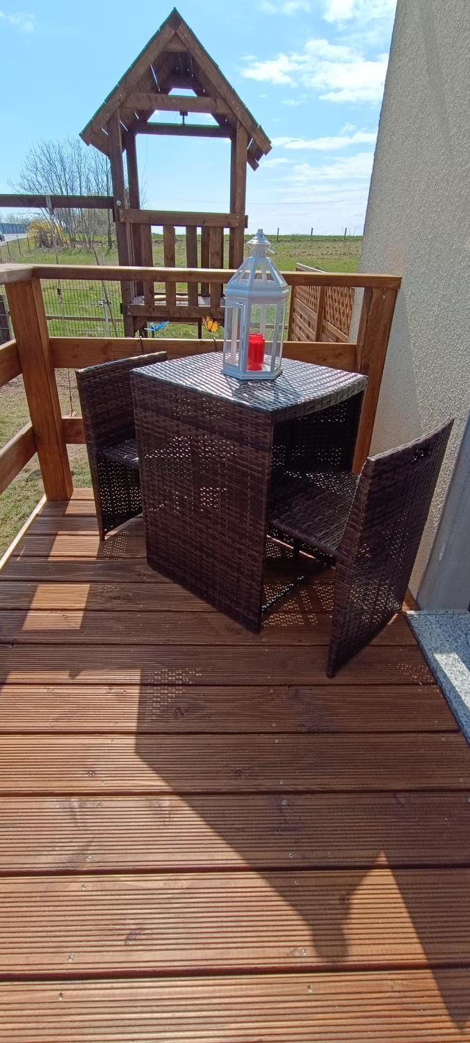 View (from property/room), Balcony/Terrace, Balcony/Terrace, Dining area