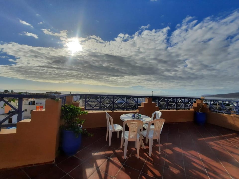 Balcony/Terrace, Sea view, Swimming pool