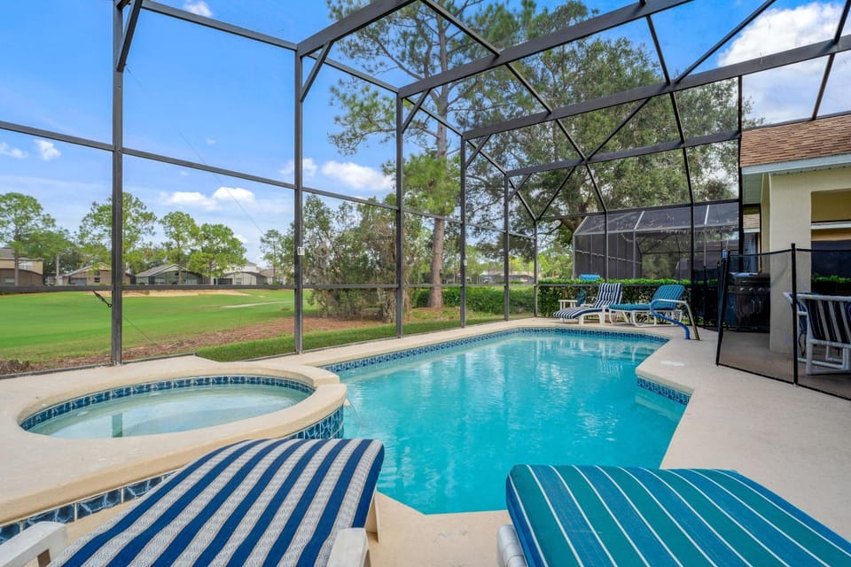 Swimming pool, sunbed