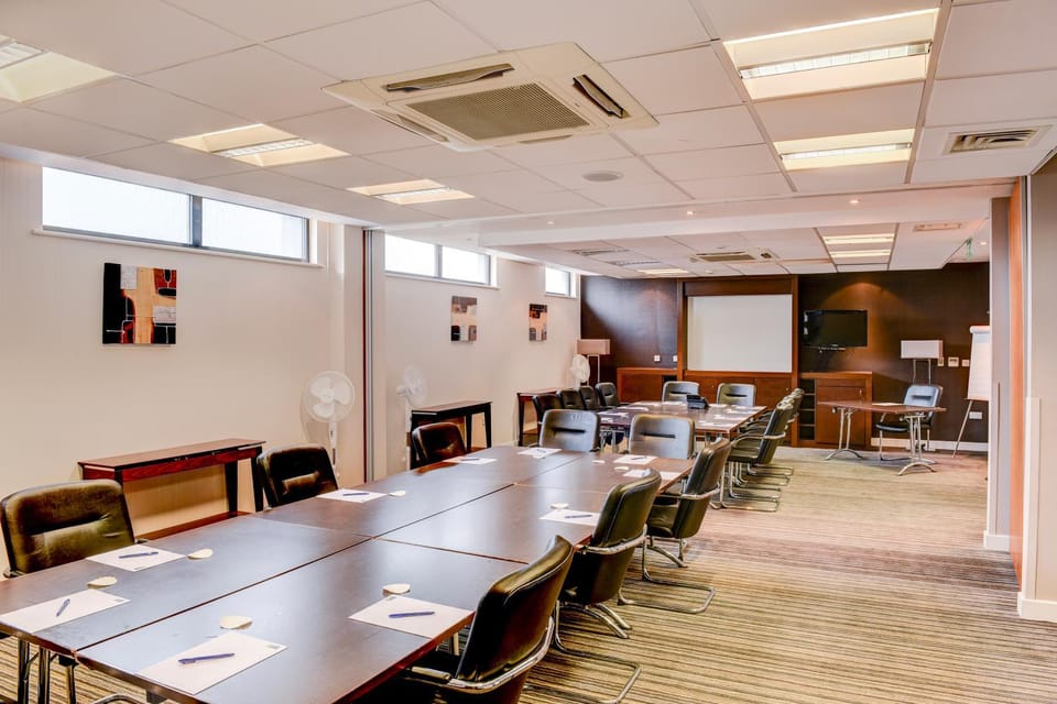 Living room, Seating area, Meeting/conference room