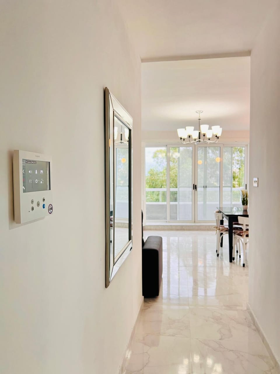 Beachfront Twin Room Vacation rental in Saint Paul's Bay