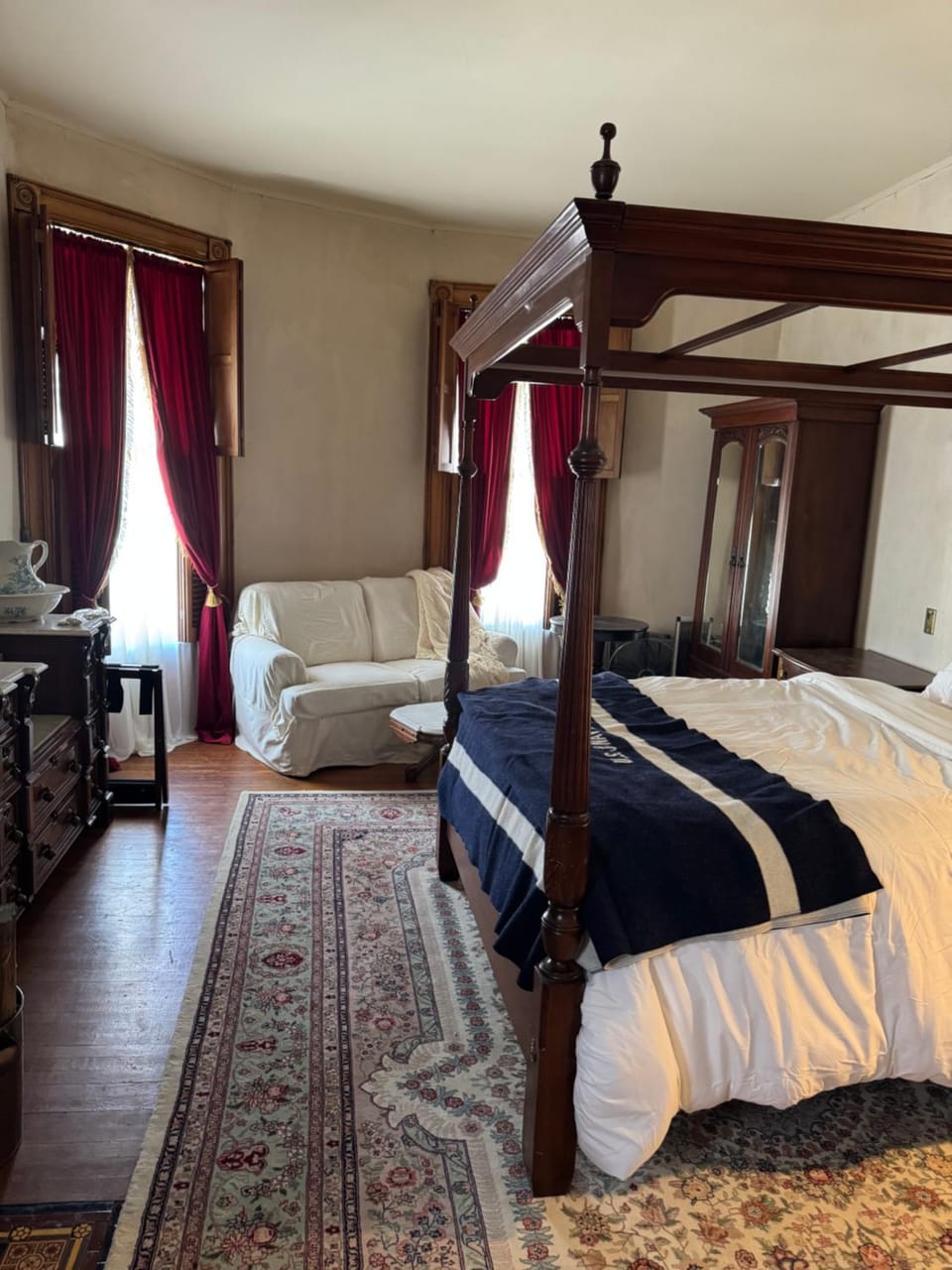 Haslett House - A Gilded Age Estate Bed and Breakfast in Hudson Valley