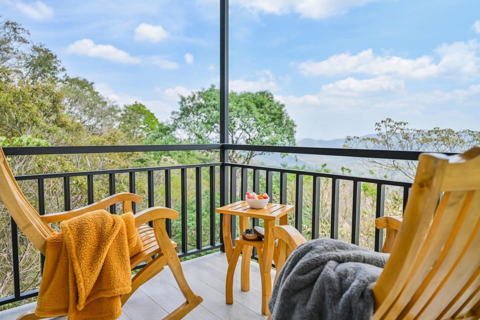 Day, Natural landscape, View (from property/room), Balcony/Terrace, Seating area, Mountain view