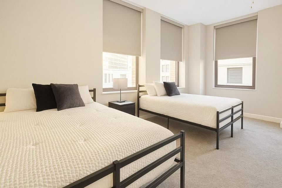 Terminal Tower - Spacious! Casino, Stadium, R&RHoF Apartment in Cleveland Heights