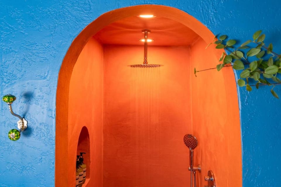 HostWise Stays - Le Petit Riad, A Moroccan Oasis Apartment in Pittsburgh