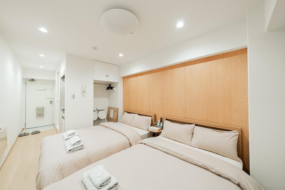 Bed, Photo of the whole room, Bedroom, towels, wardrobe
