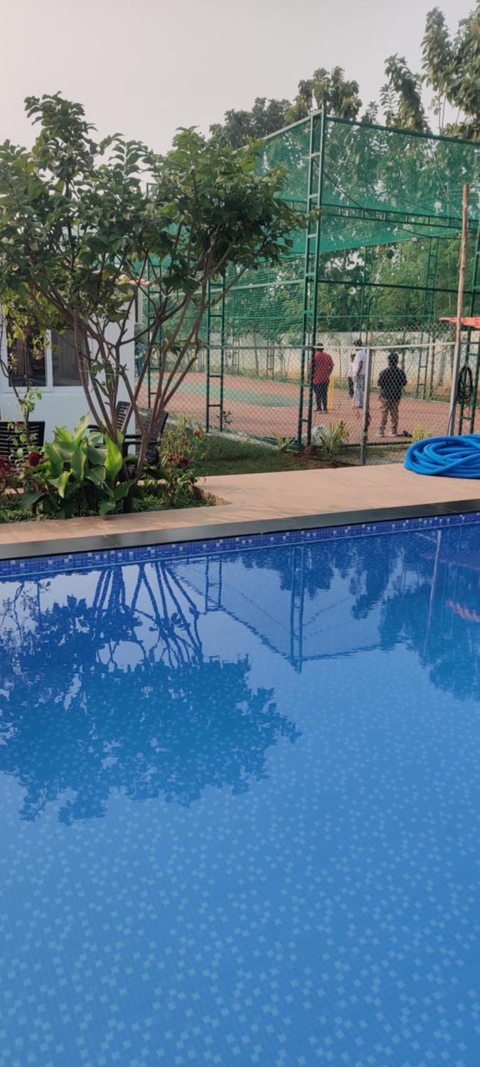 Sivarama garden resort AC 4 Bed rooms, swimming pool 4BHK room , Box cricket, open living hall, BOrn fair, BBQ, kichan with equipment , near beach road, vishakhapatnam Apartment in Visakhapatnam