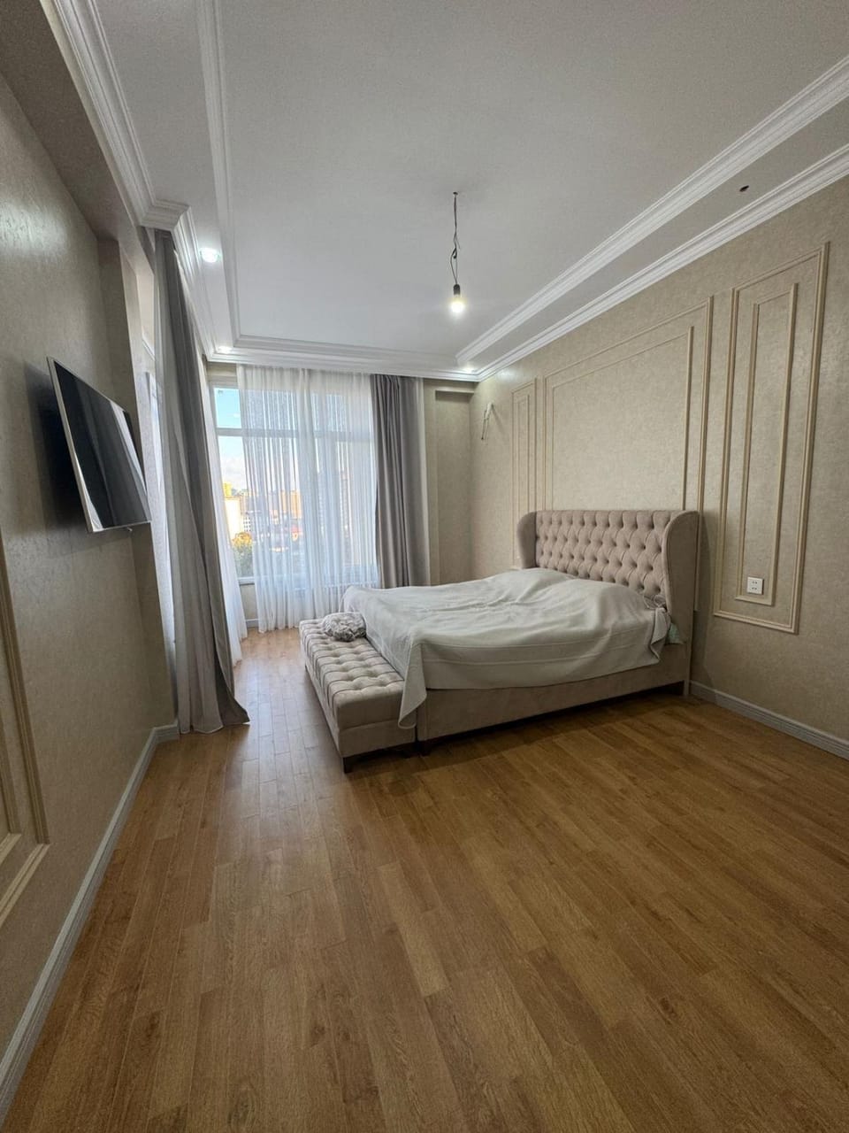 TV and multimedia, Photo of the whole room, Bedroom