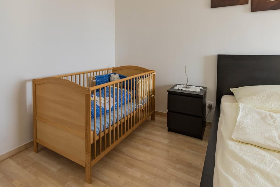 cot