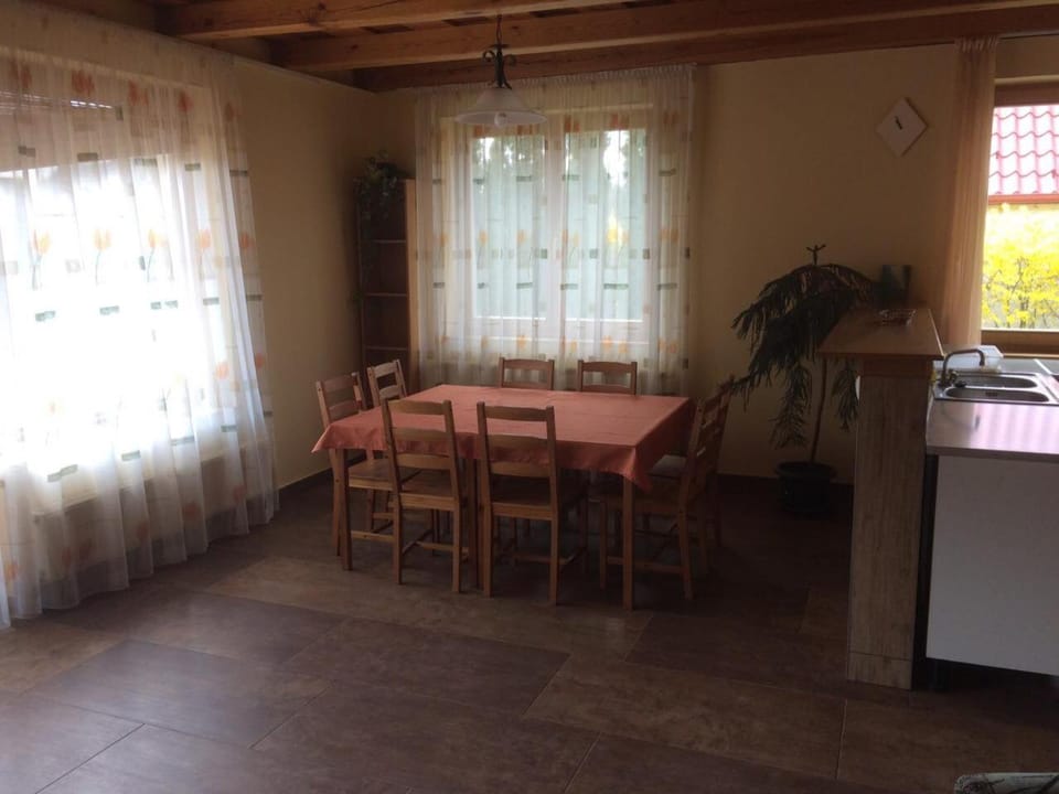 Sóstó Gold Vendégház Bed and Breakfast in Slovakia