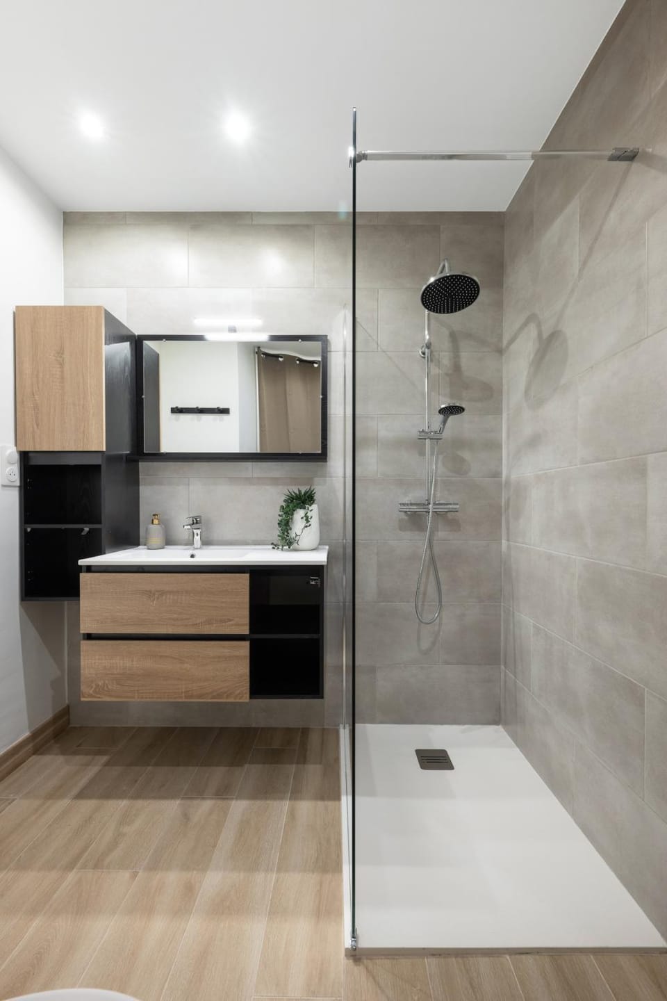 Shower, Bathroom