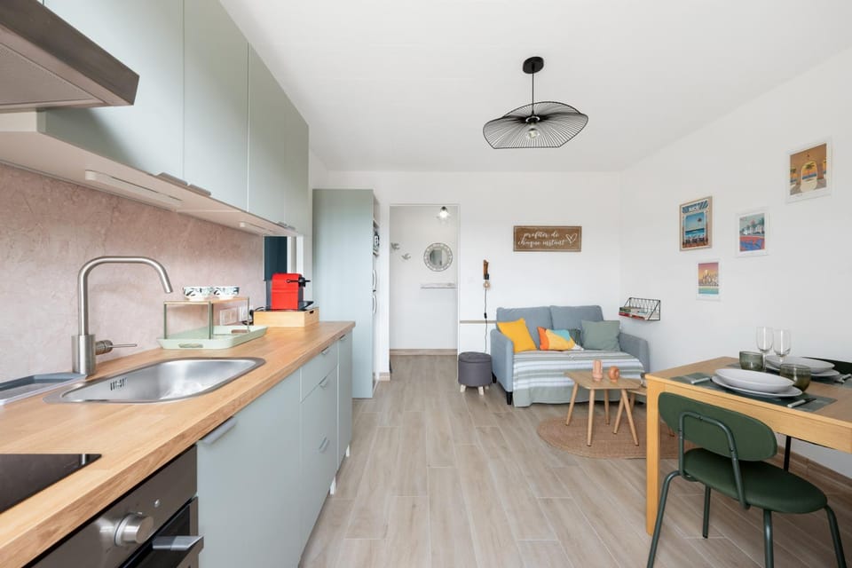 Coffee/tea facilities, Living room, Dining area, oven