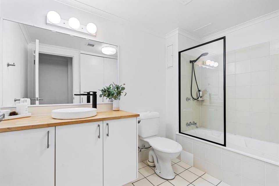 Stylish 2-BR Apartment Apartment in Palm Beach