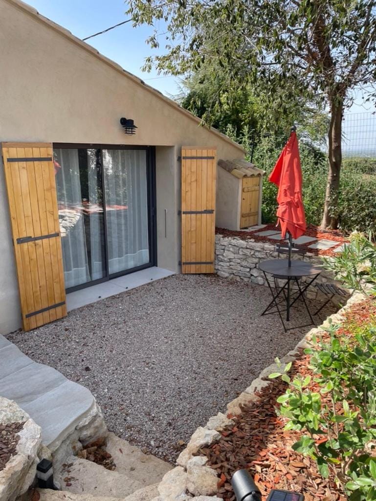 Patio, Garden, Balcony/Terrace