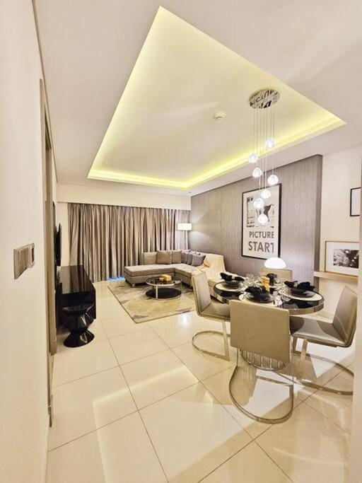 1BR Tower B Paramount Apartment Apartment in Dubai