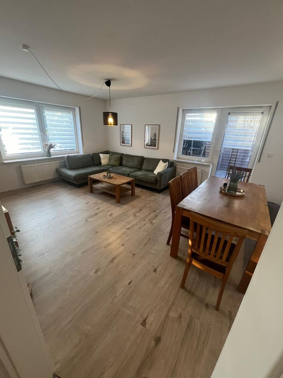 Communal lounge/ TV room, TV and multimedia, Living room, Seating area, Dining area, Evening entertainment