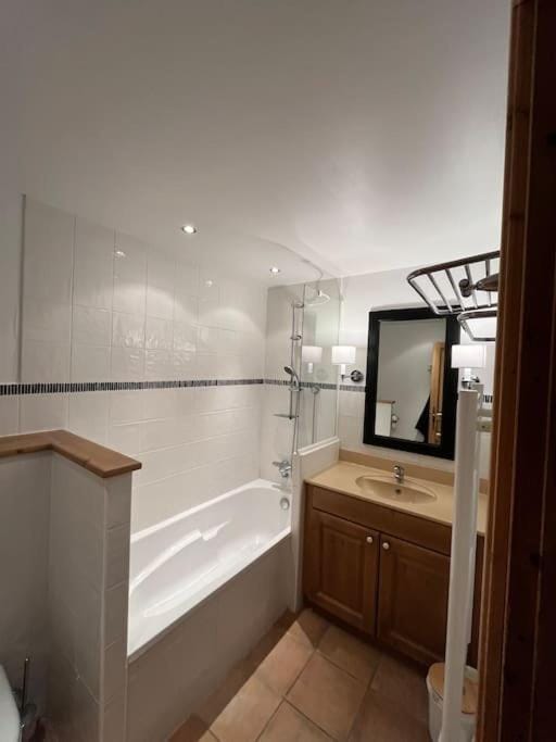 Toilet, Bathroom, Bath
