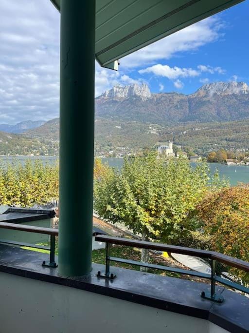 Balcony/Terrace, Mountain view