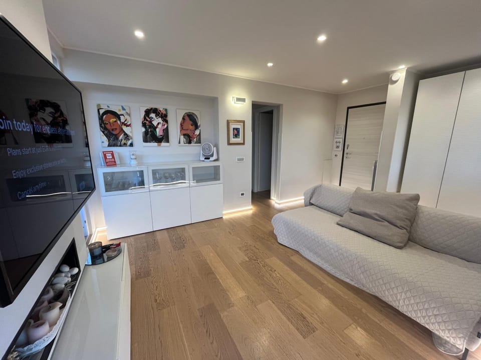 Roma Attico panoramico Whitecate Apartment in Rome