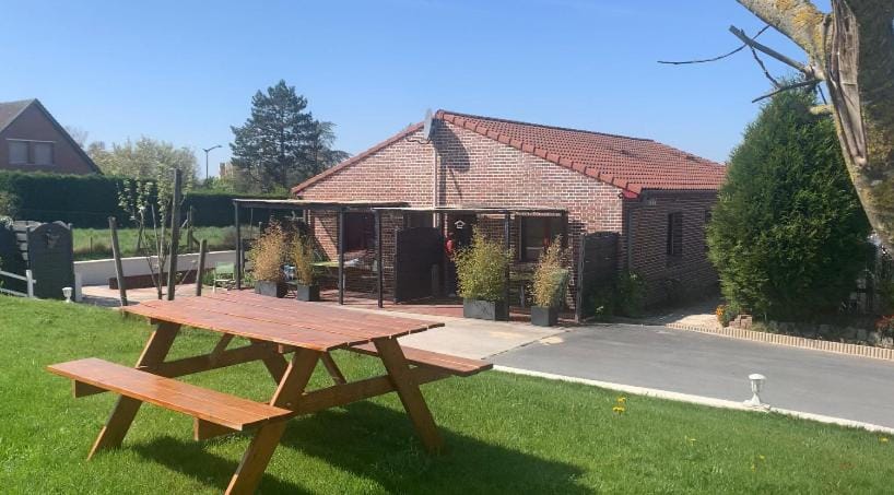 Charmant logement tout confort avec terrasse House in Hauts-de-France