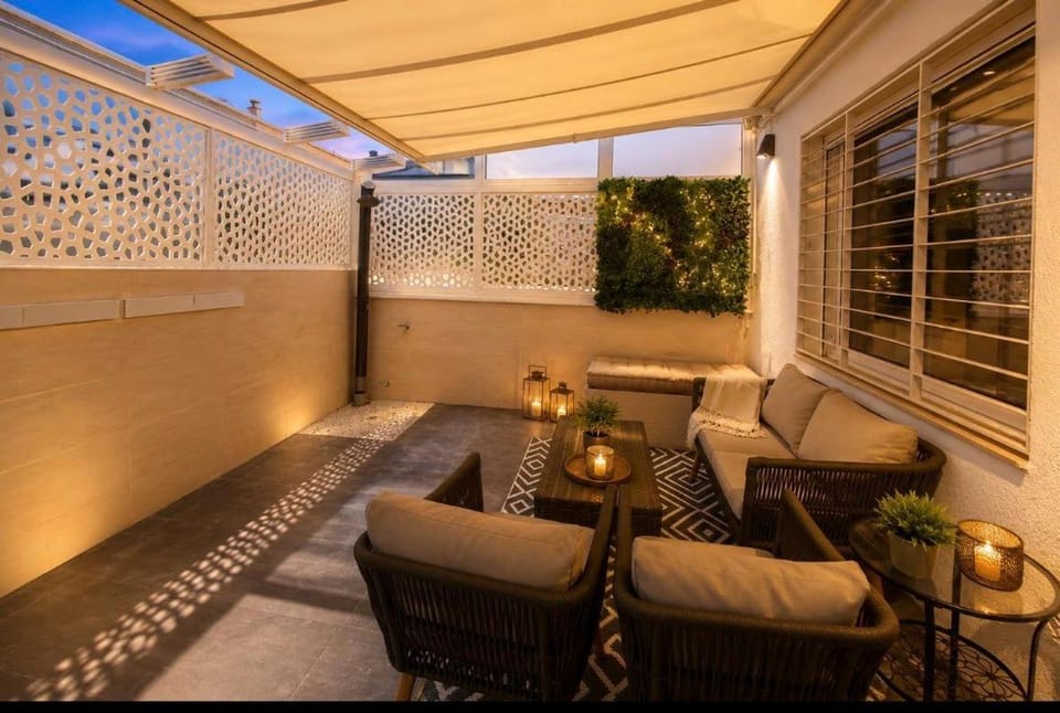 Casa 2 Hab con Patio & Playa, Cerca Aeropuerto Apartment in Malaga