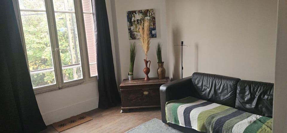 Villa d athis Apartment in Île-de-France